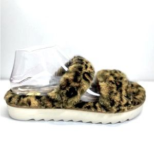 UGG Koolaburra NWOT Slipper Slides size 9